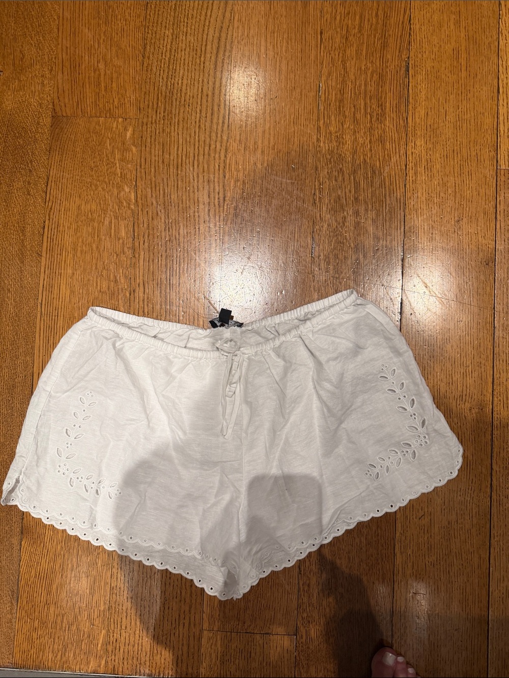 J. Crew White Eyelet Scallop-Trim linen  Shorts